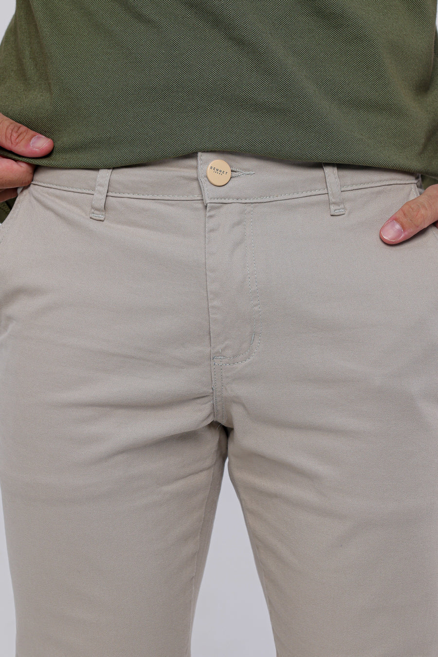 Calça Jeans Bolso Faca Alfaiataria Caqui Ref:CJM41